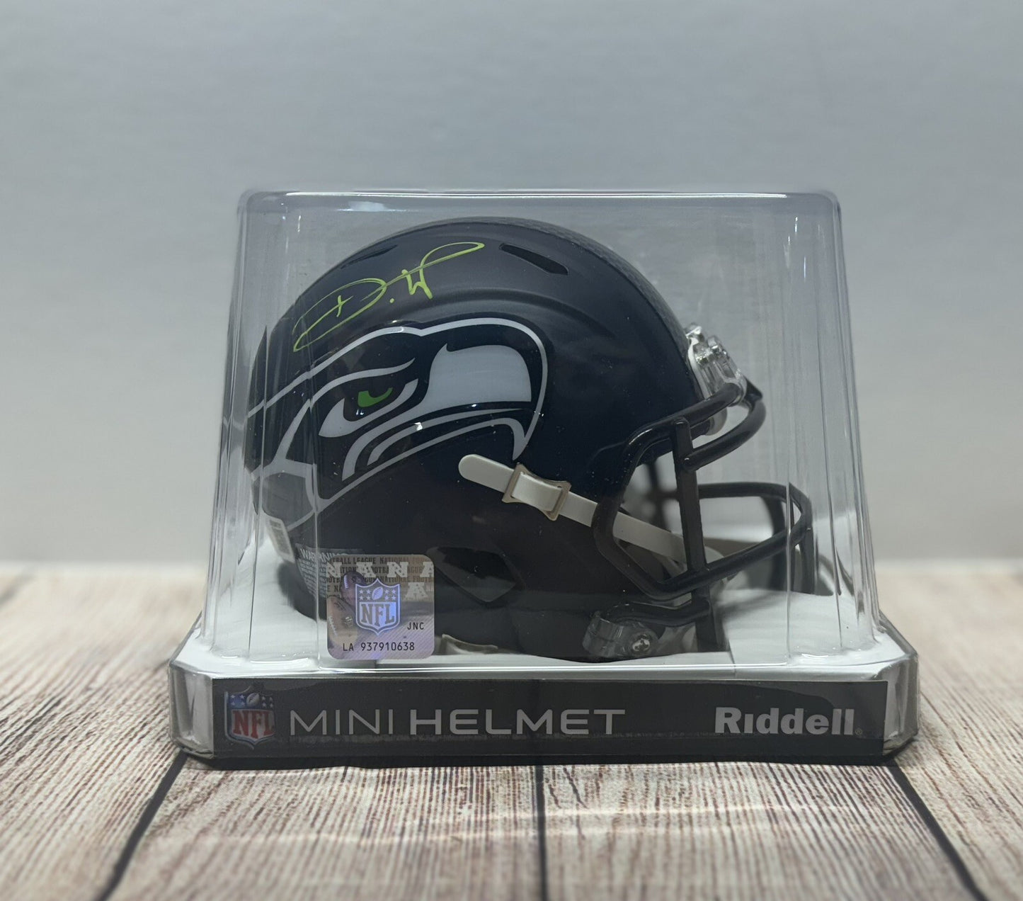 SEATTLE SEAHAWKS DEVON WITHERSPOON SIGNED SPEED MINI HELMET3 BECKETT COA!!