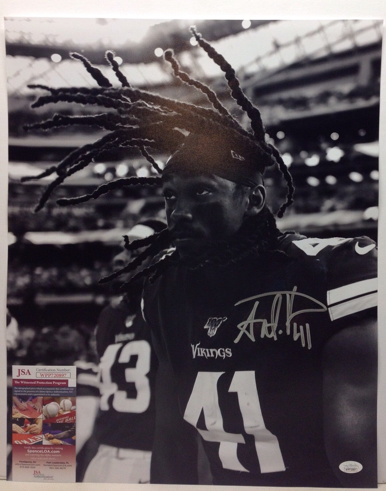 MINNESOTA VIKINGS ANTHONY HARRIS SIGNED 16X20 SPOTLIGHT PHOTO1 JSA COA!!