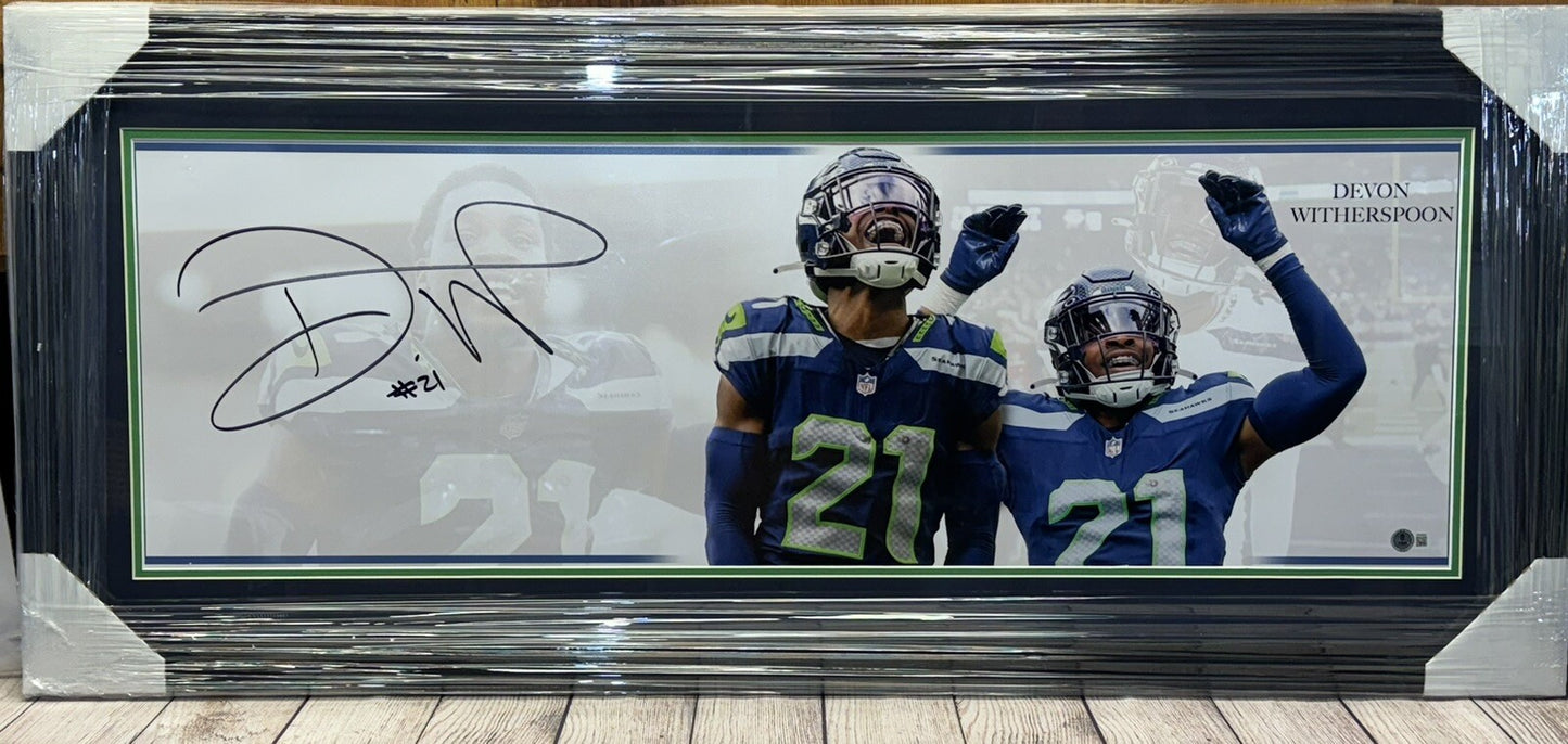SEATTLE SEAHAWKS DEVON WITHERSPOON SIGNED FRAMED PANORAMIC PHOTO BECKETT