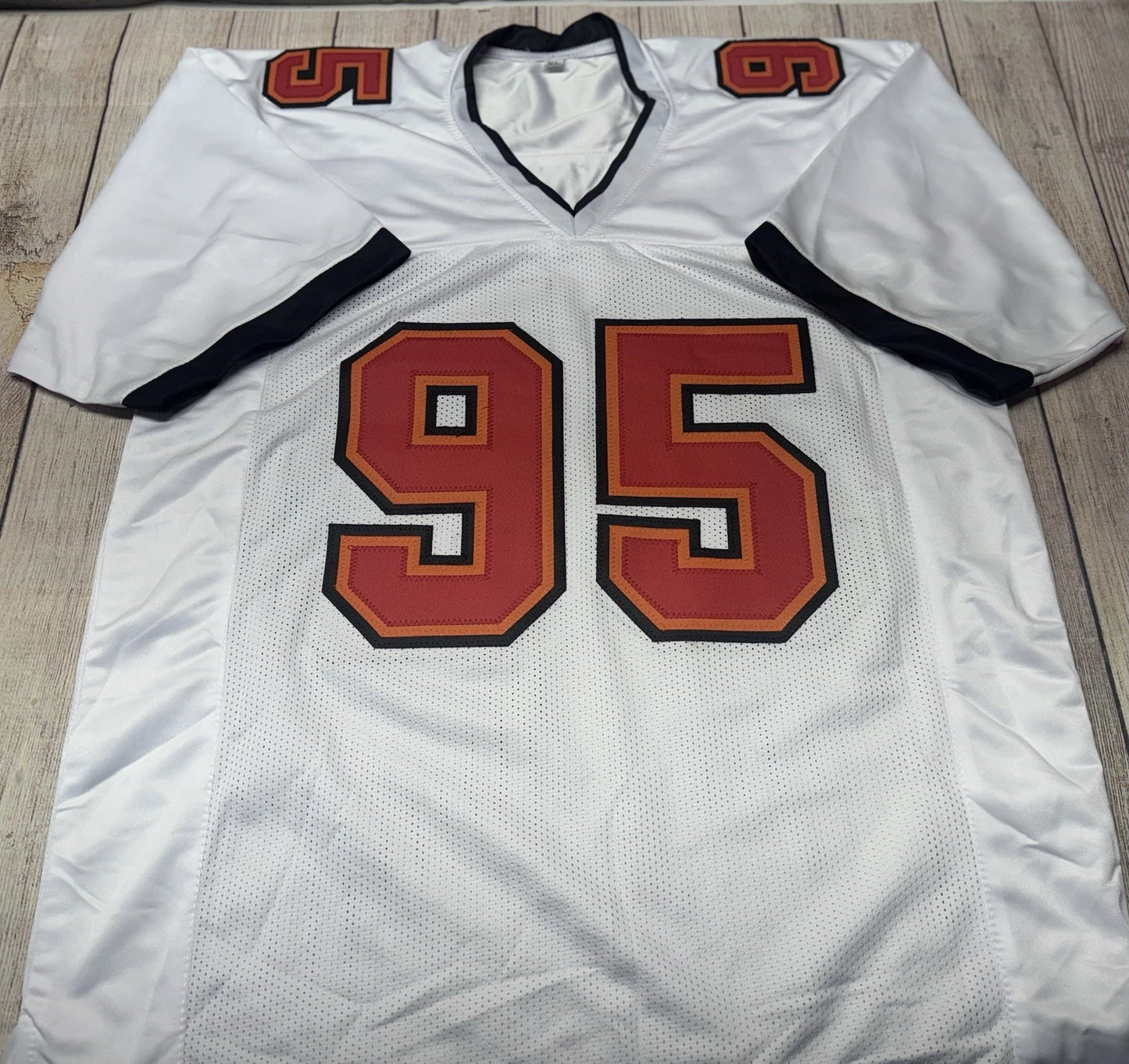 TAMPA BAY BUCCANEERS ELIJAH ROBERTS SIGNED WHITE CUSTOM JERSEY BECKETT COA!!