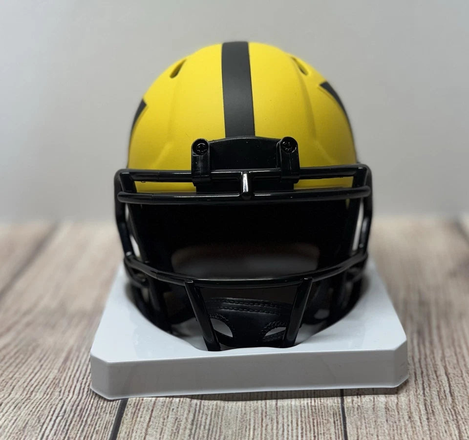 WASHINGTON COMMANDERS SIGNED JAYLIN LANE RAVE MINI HELMET BECKETT COA!!