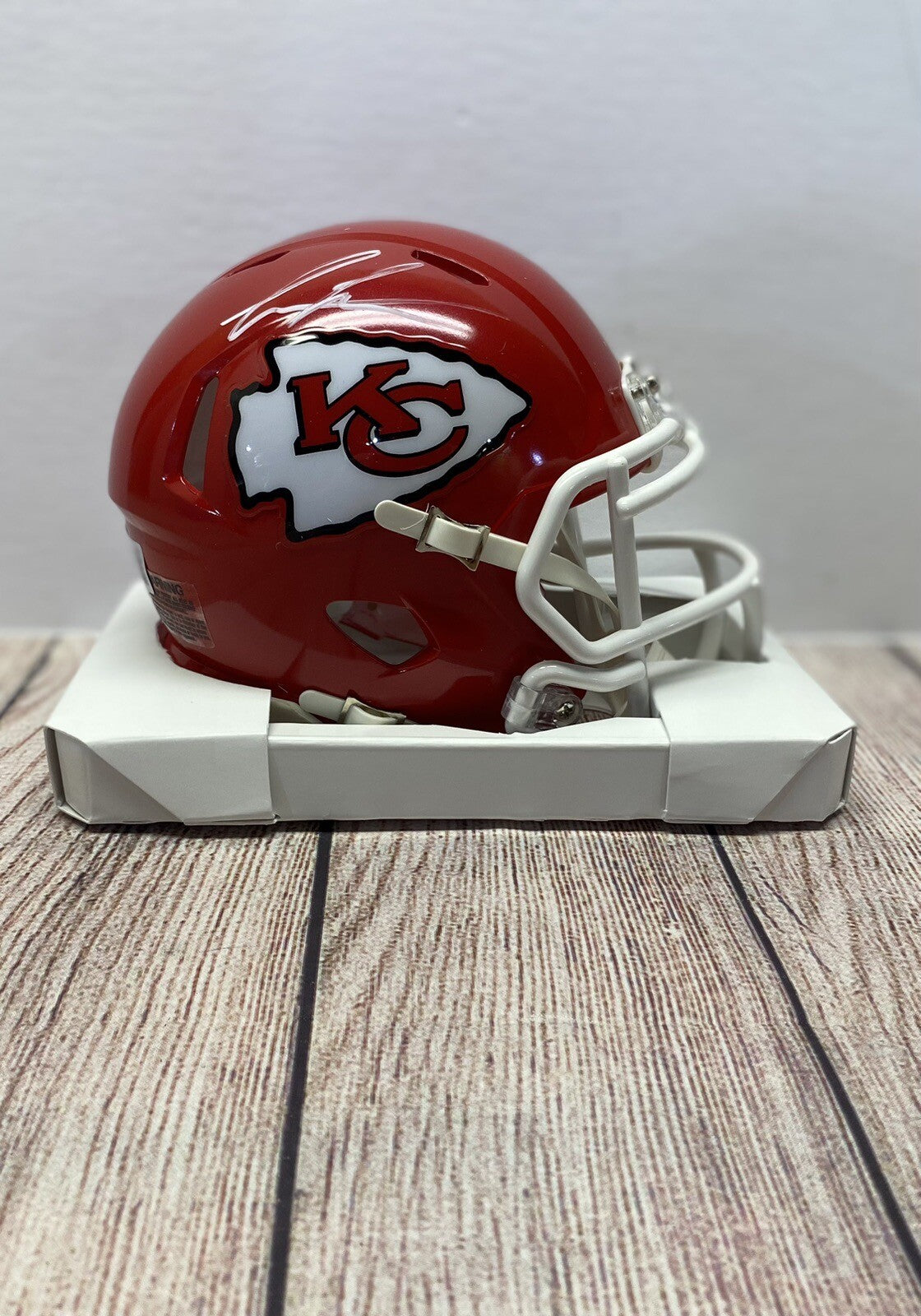 KANSAS CITY CHIEFS FELIX ANUDIKE-UZOMAH SIGNED MINI HELMET   BECKETT COA!!!