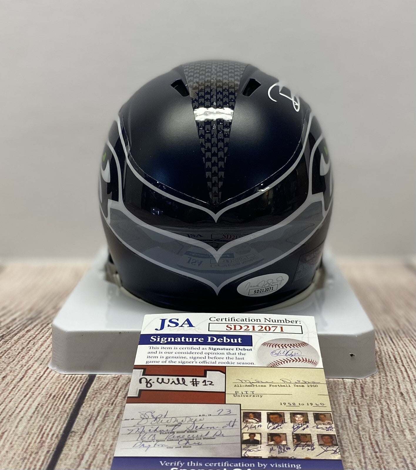 SEATTLE SEAHAWKS DEVON WITHERSPOON SIGNED SPEED MINI HELMET JSA COA!!