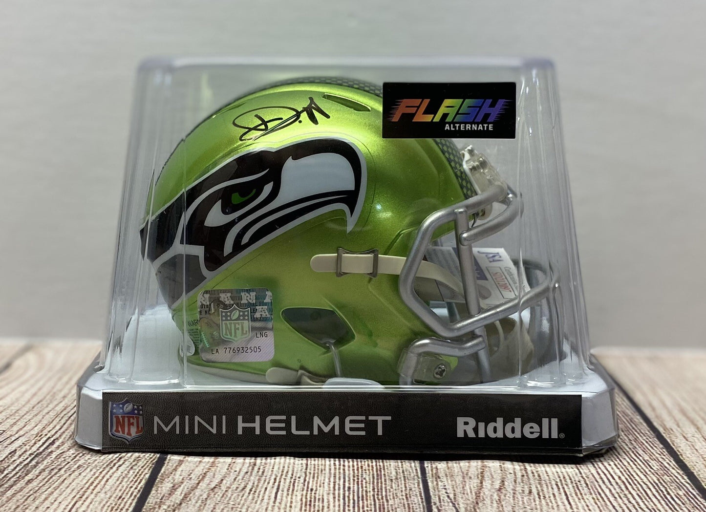 SEATTLE SEAHAWKS DEVON WITHERSPOON SIGNED FLASH MINI HELMET JSA COA!!