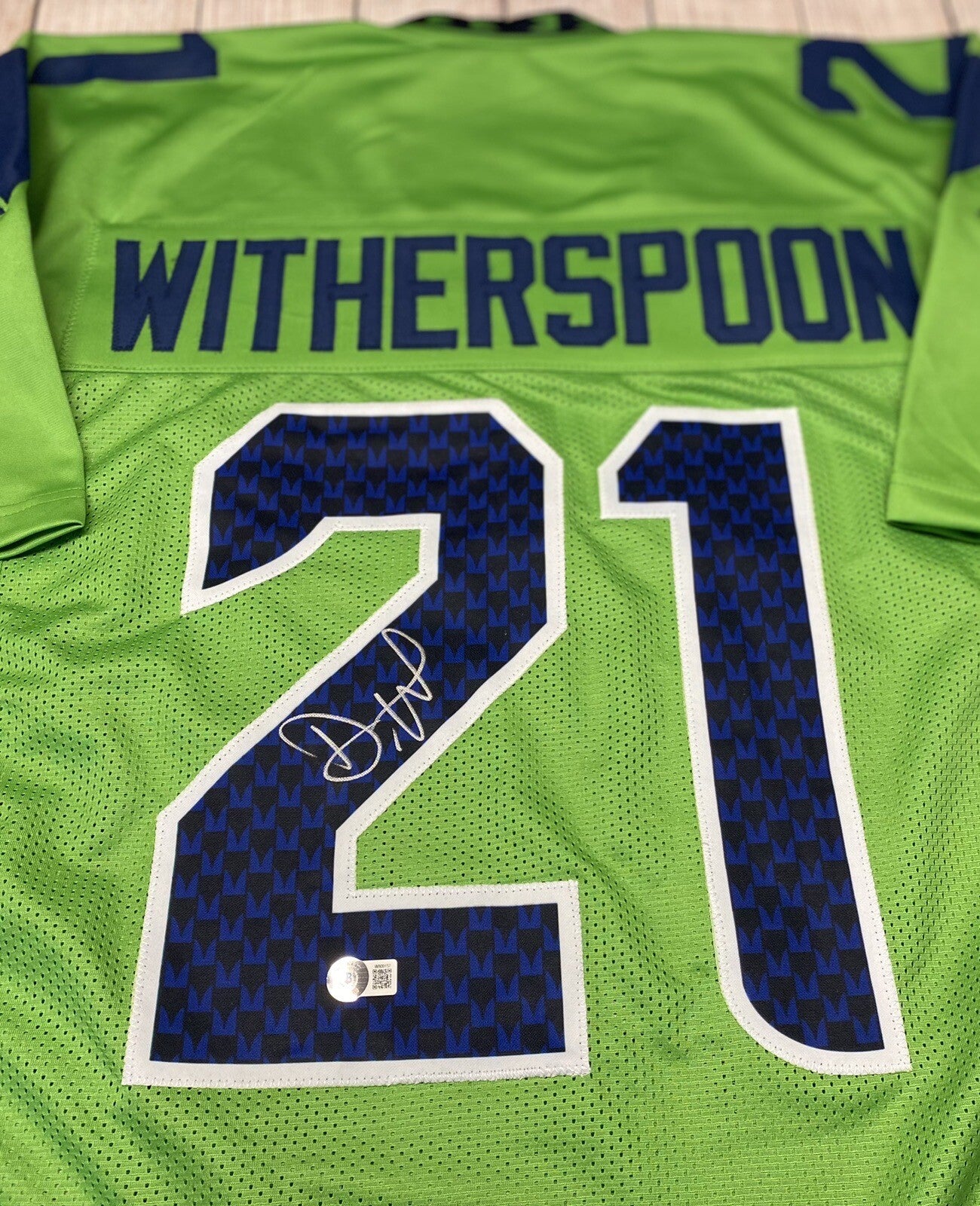 SEATTLE SEAHAWKS DEVON WITHERSPOON SIGNED CUSTOM GREEN JERSEY BECKETT COA!!