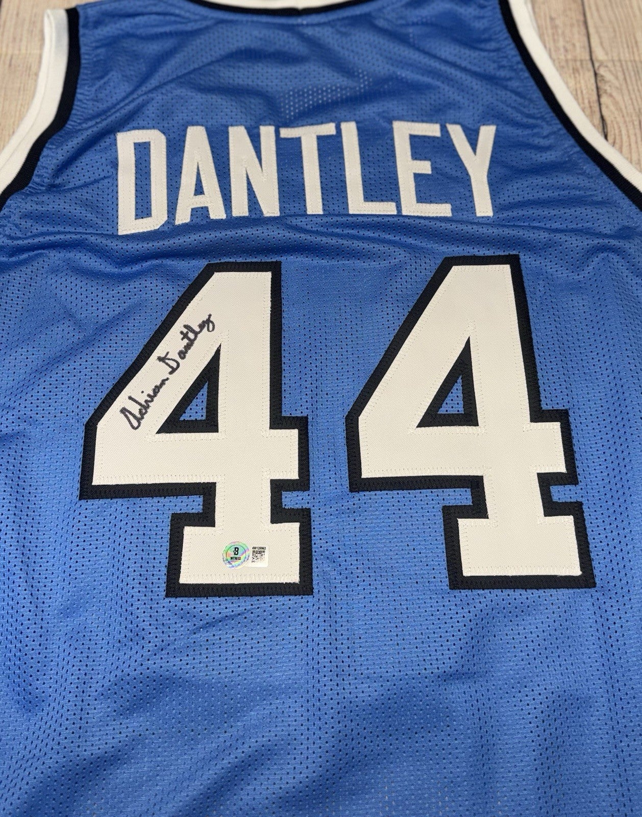 BUFFALO BRAVES ADRIAN DANTLEY SIGNED BLUE CUSTOM JERSEY BECKETT COA!!!