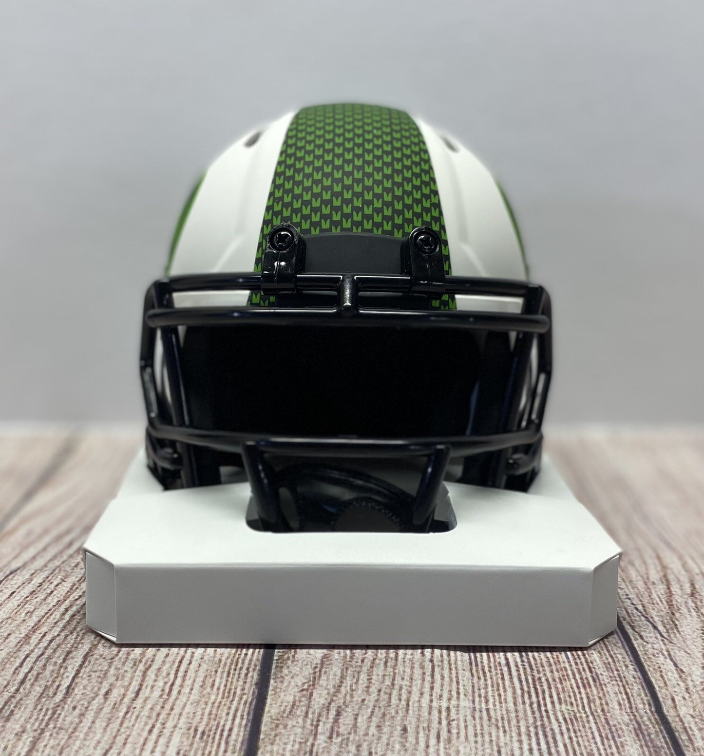 SEATTLE SEAHAWKS DEVON WITHERSPOON SIGNED LUNAR MINI HELMET JSA COA!!