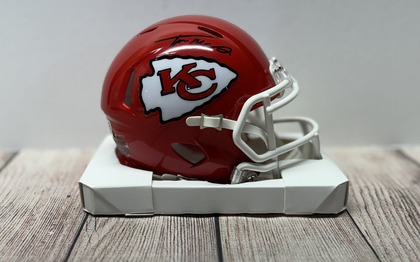 KANSAS CITY CHIEFS TRENT MCDUFFIE SIGNED MINI HELMET2   BECKETT COA!!!