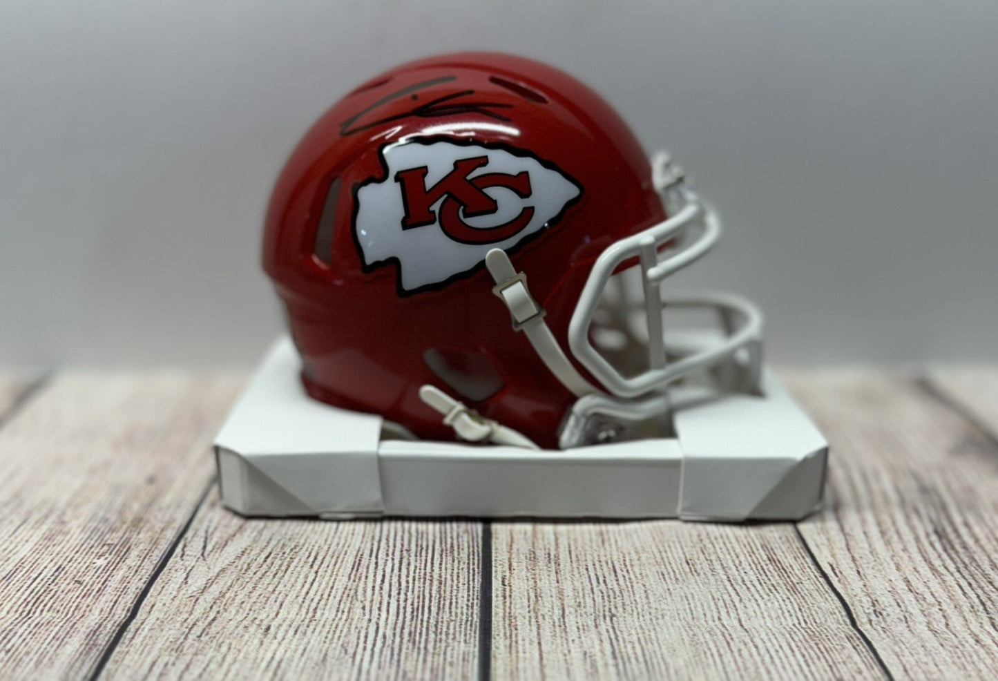 KANSAS CITY CHIEFS FELIX ANUDIKE-UZOMAH SIGNED MINI HELMET2   BECKETT COA!!!