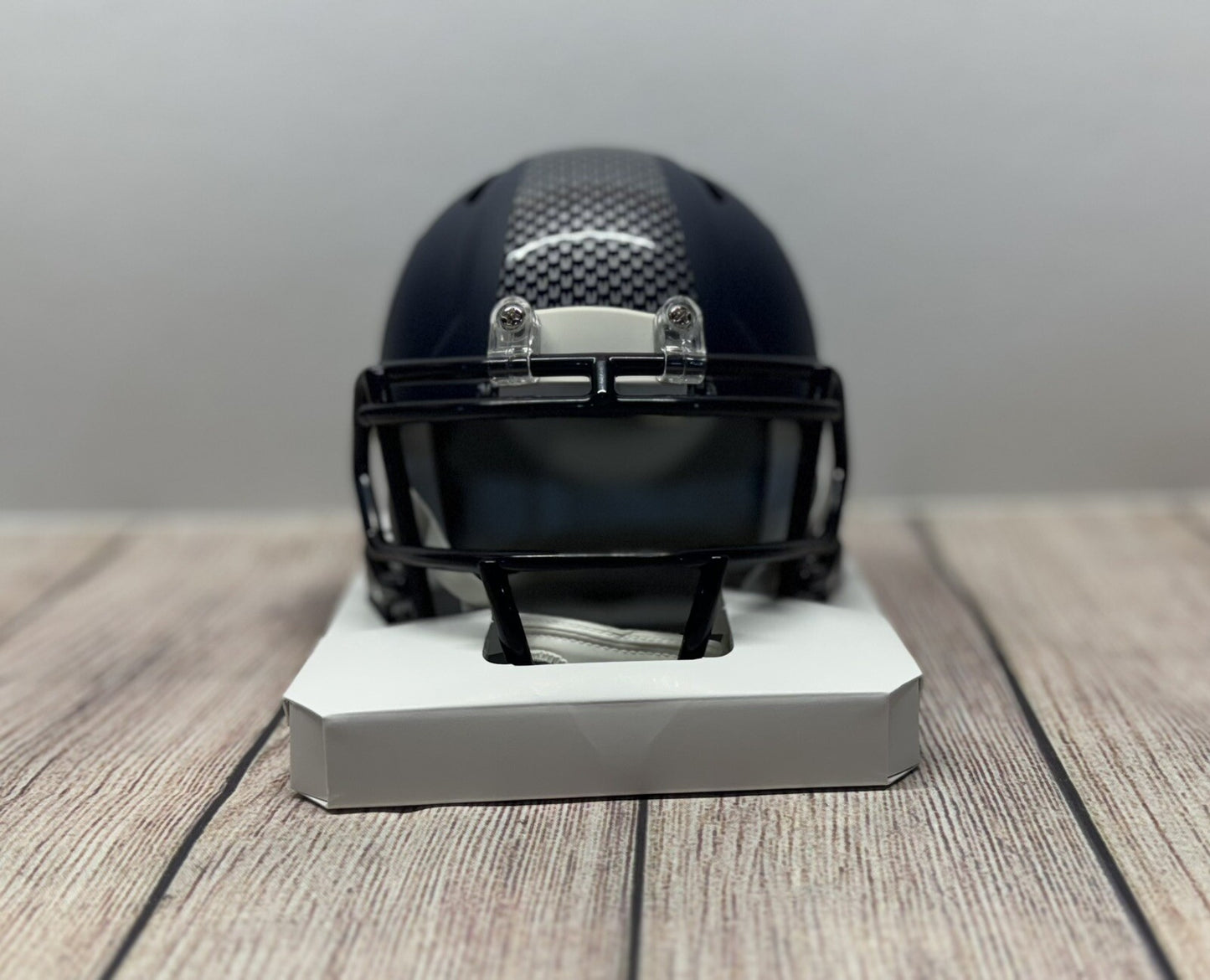 SEATTLE SEAHAWKS DEVON WITHERSPOON SIGNED SPEED MINI HELMET3 BECKETT COA!!