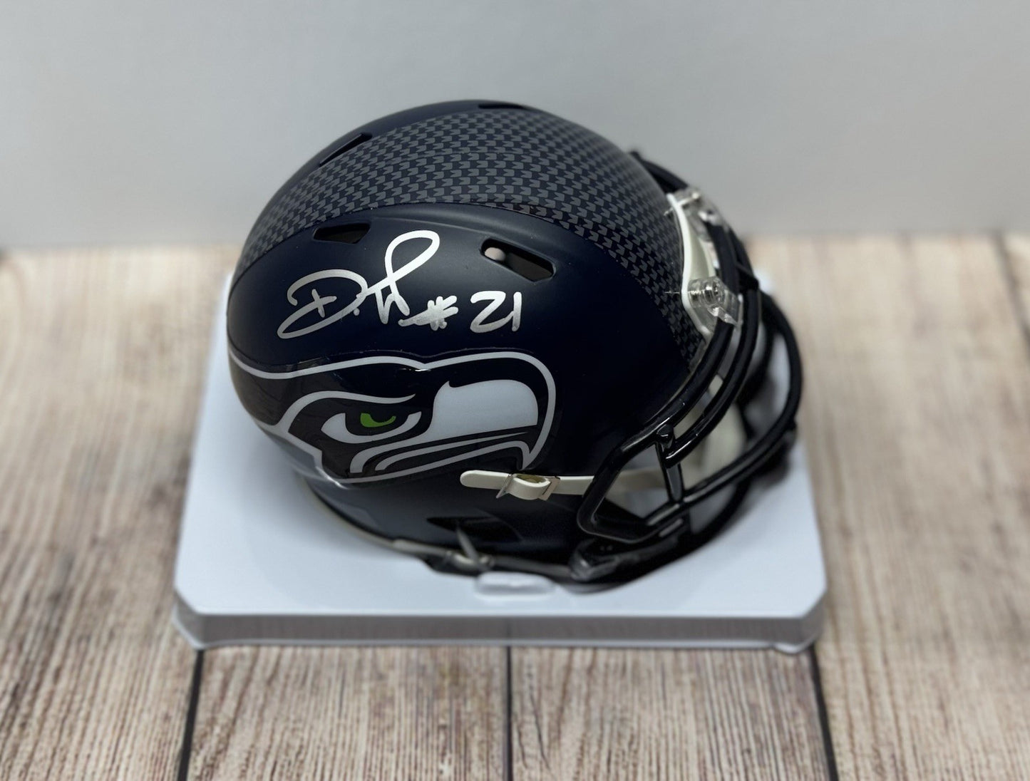 SEATTLE SEAHAWKS DEVON WITHERSPOON SIGNED SPEED MINI HELMET4 BECKETT COA!!