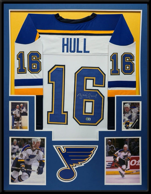 ST. LOUIS BLUES FRAMED BRETT HULL SIGNED WHITE CUSTOM JERSEY BECKETT COA