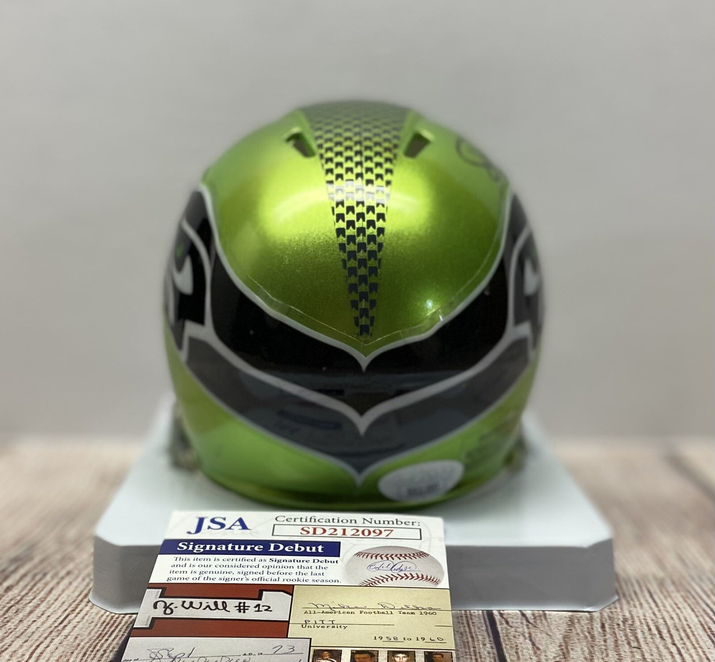 SEATTLE SEAHAWKS DEVON WITHERSPOON SIGNED FLASH MINI HELMET JSA COA!!