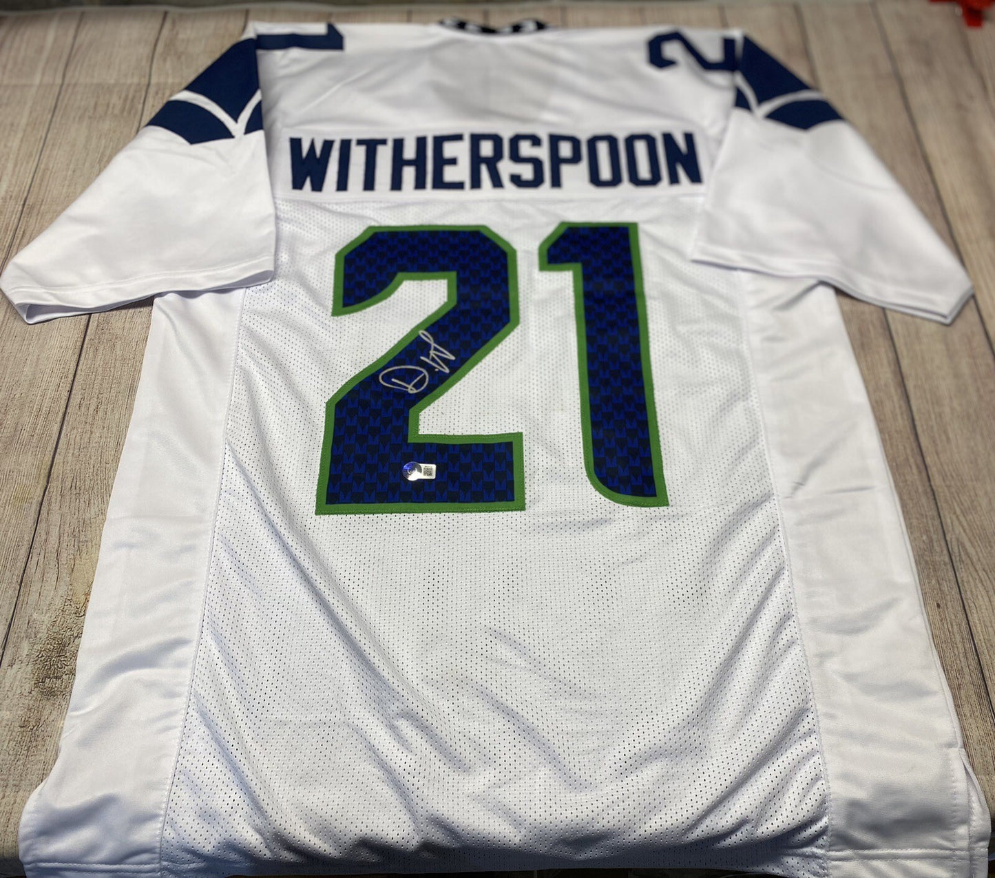 SEATTLE SEAHAWKS DEVON WITHERSPOON SIGNED CUSTOM WHITE JERSEY BECKETT COA!!!
