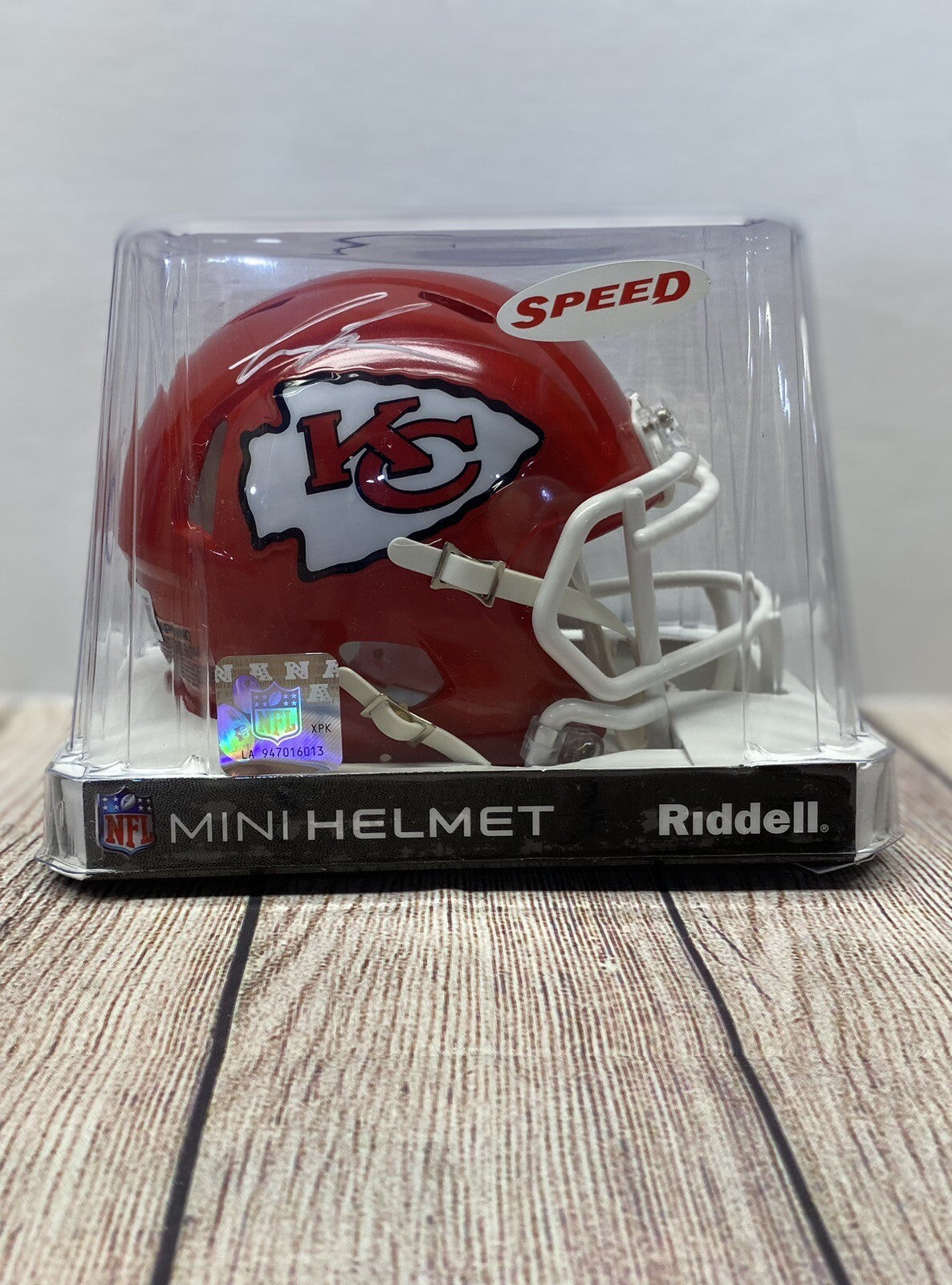 KANSAS CITY CHIEFS FELIX ANUDIKE-UZOMAH SIGNED MINI HELMET   BECKETT COA!!!