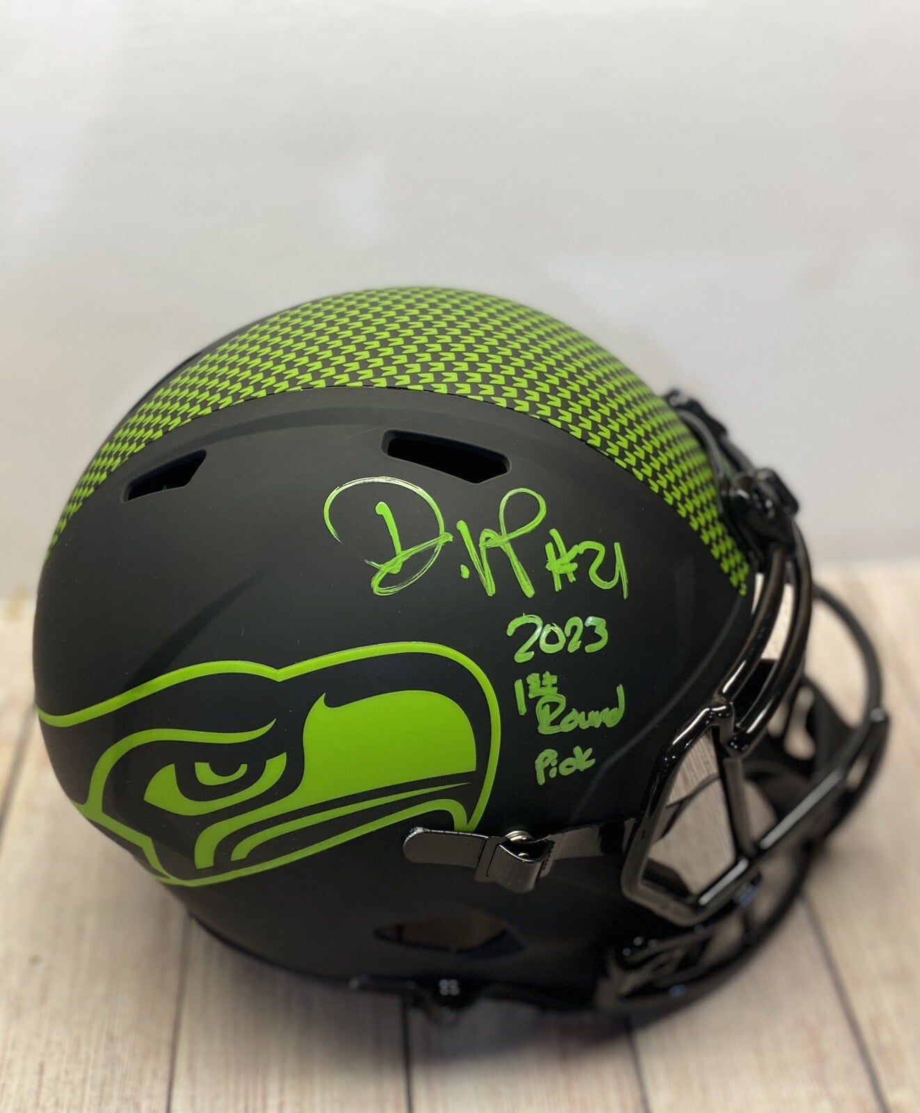 SEATTLE SEAHAWKS DEVON WITHERSPOON SIGNED ECLIPSE REP FULLSIZE HELMET BECKETT!!