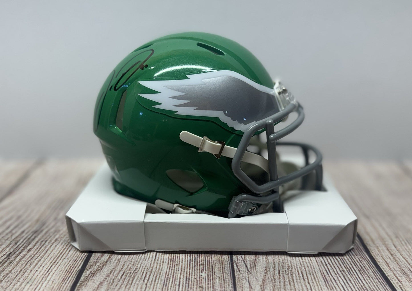 PHILADELPHIA EAGLES JORDAN DAVIS SIGNED KELLY GREEN MINI HELMET JSA