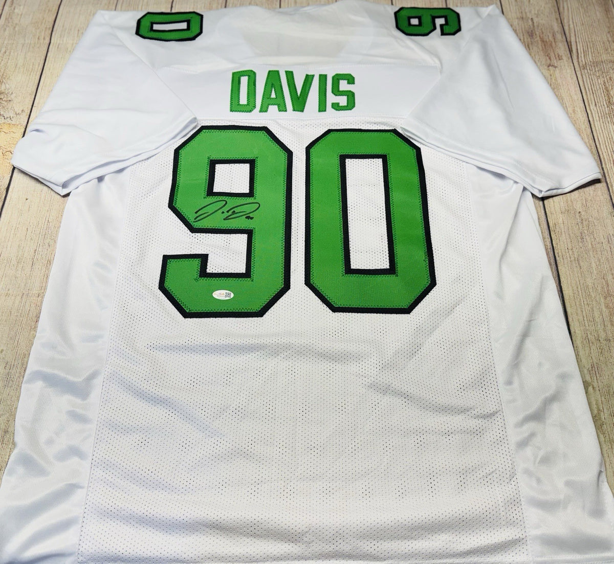 Jordan Davis autographed Philadelphia Eagles throwback custom jersey with JSA COA